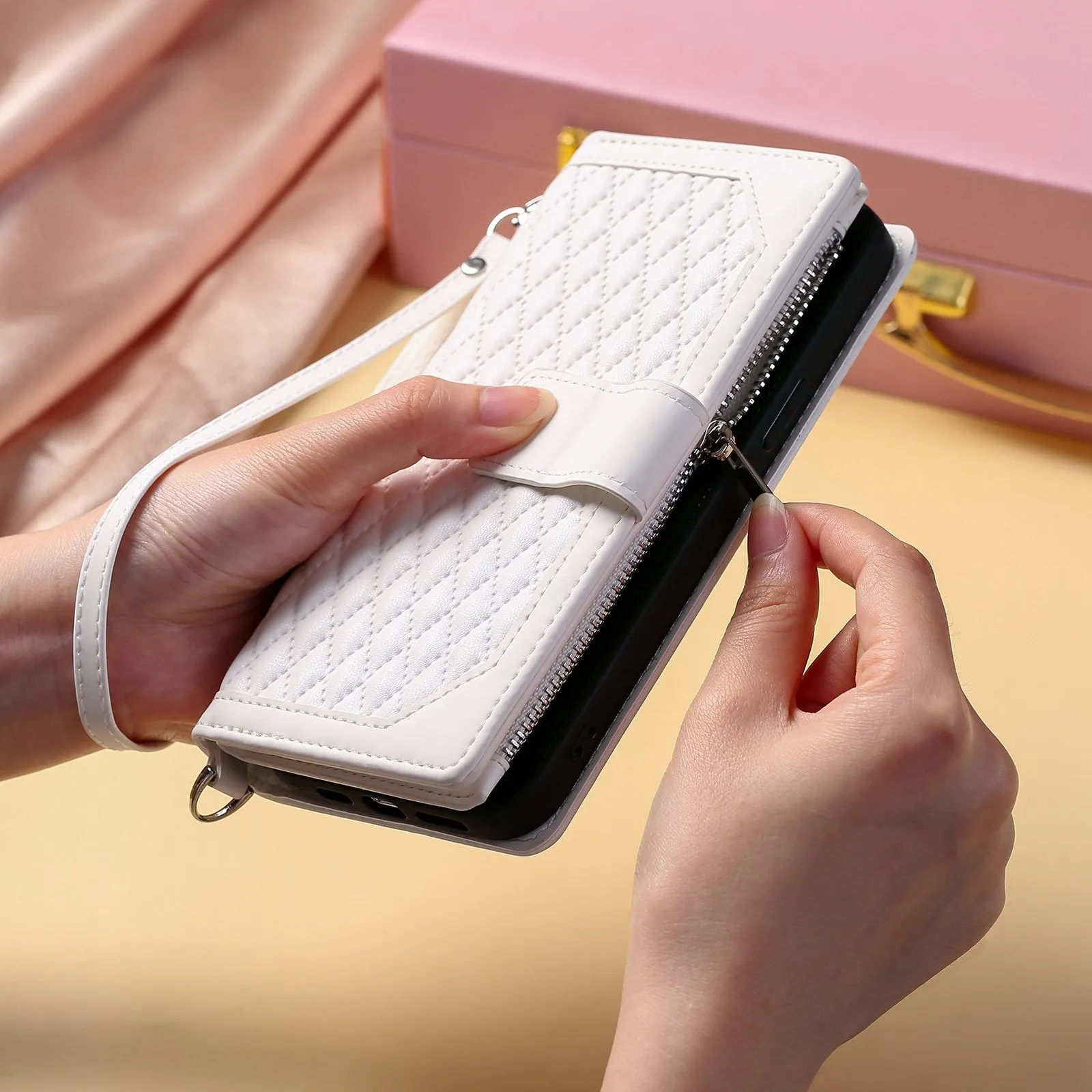 005 Style Anti-scratch Phone Wallet Case for iPhone 12 Pro Max 6.7 inch, Full Protection Rhombus Texture Zipper Pocket PU Leather Mobile Phone Cover Stand with Strap