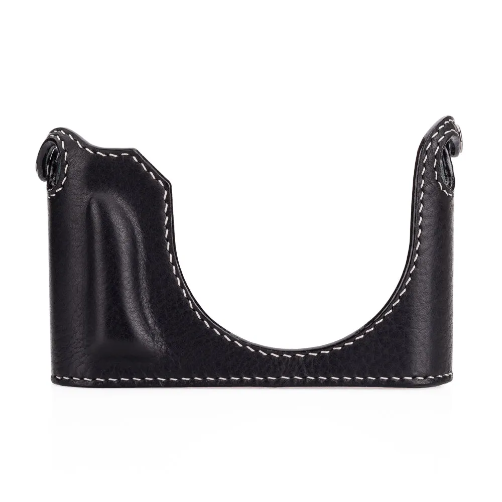 Arte di Mano Leica Q3 Half Case (Type 2-TR, Snap Secured, Tripod Mount) - Rally Black with White Stitching