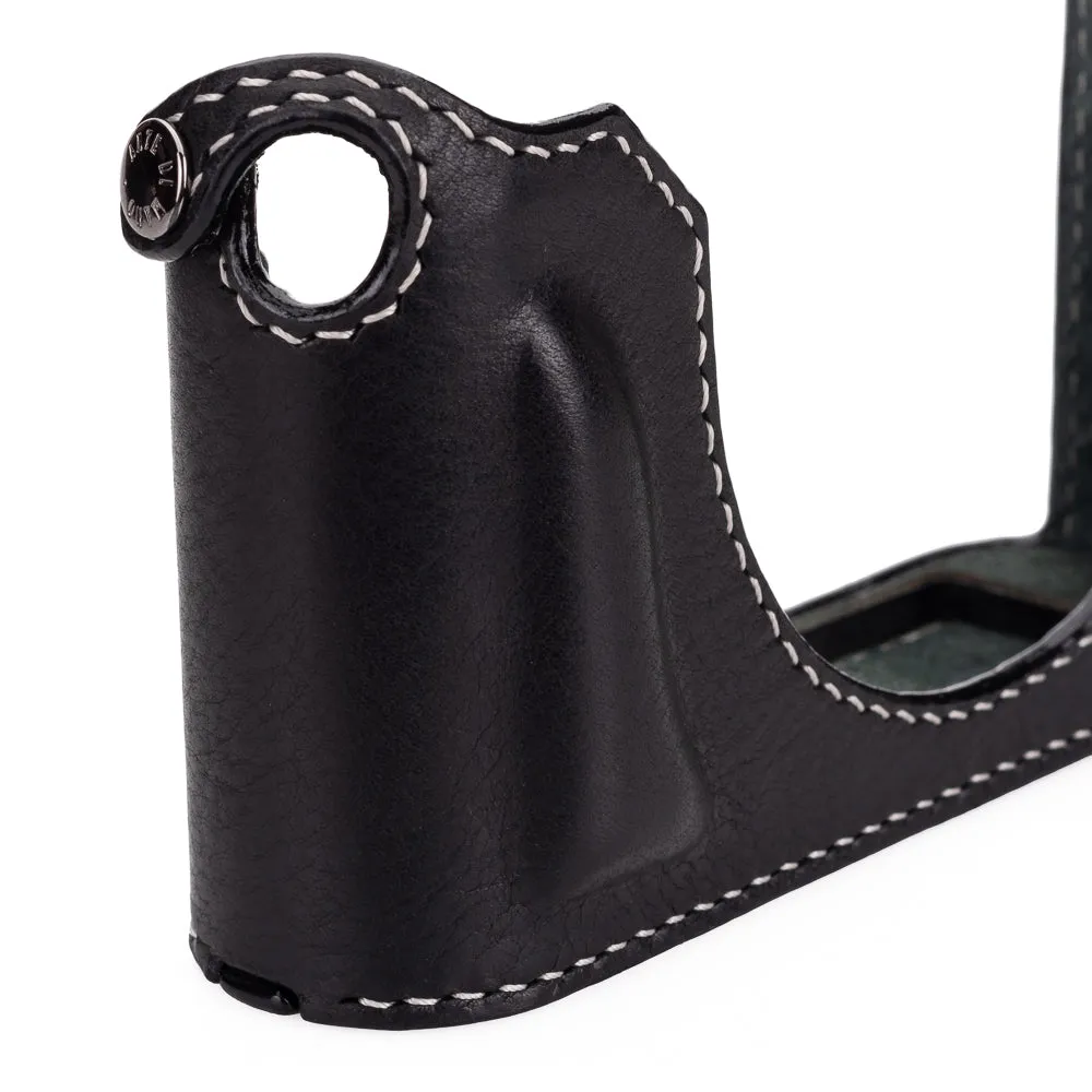 Arte di Mano Leica Q3 Half Case (Type 2-TR, Snap Secured, Tripod Mount) - Rally Black with White Stitching