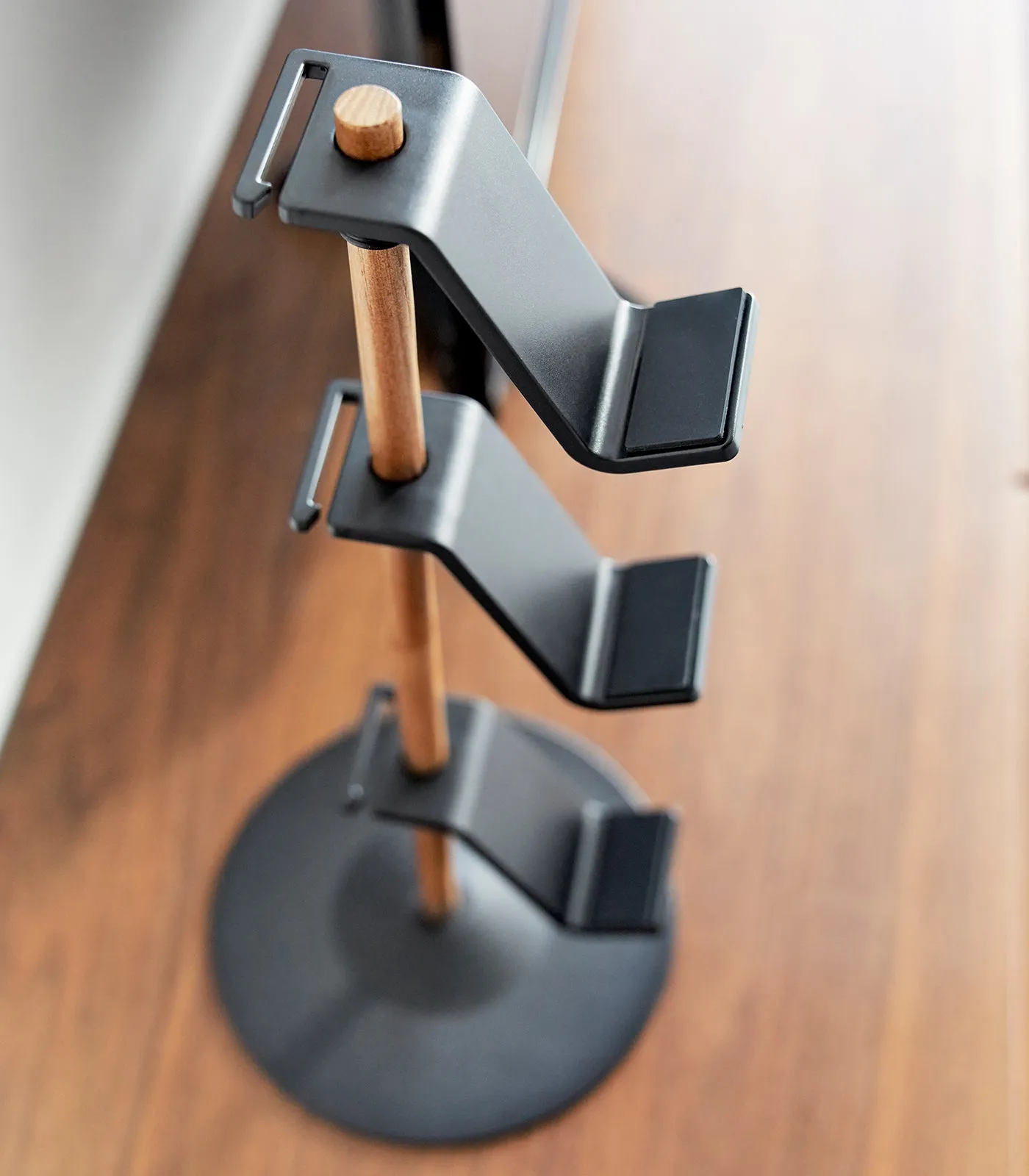 Controller Stand - Steel   Wood
