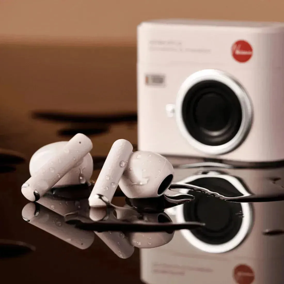 LiberFeel CCD Camera Shaped Wireless Earbuds
